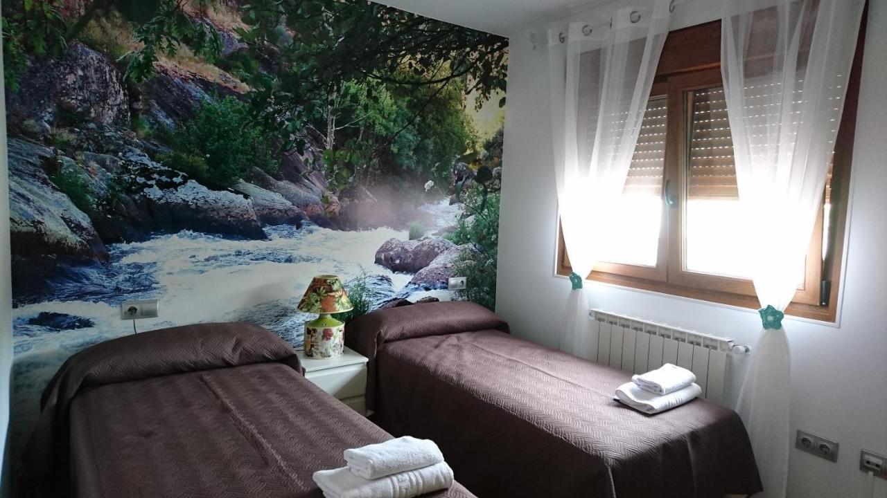 Auberge de jeunesse Zendoira à Palas de Rei Extérieur photo